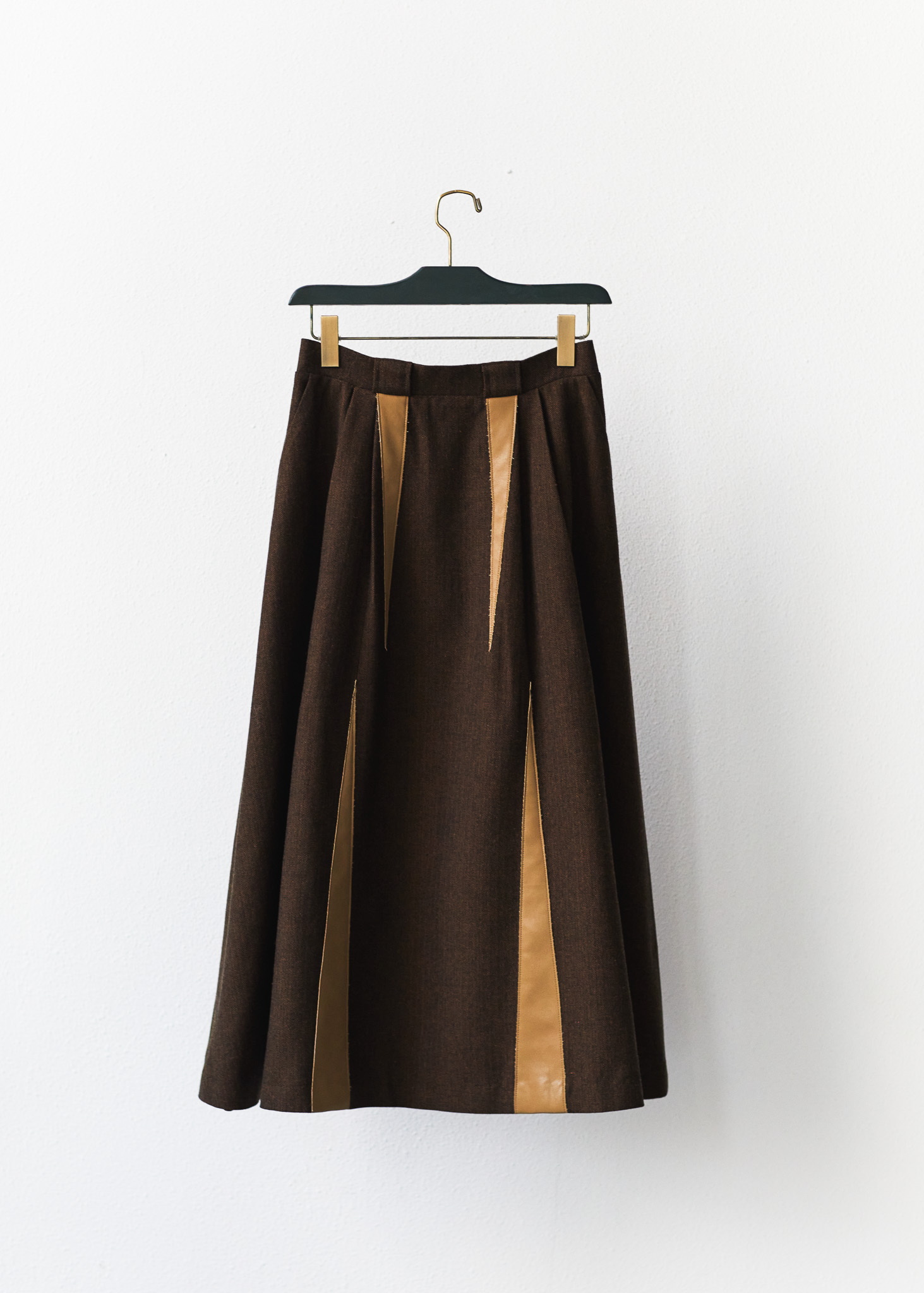 Between Acts FW26 TEETH SKIRT